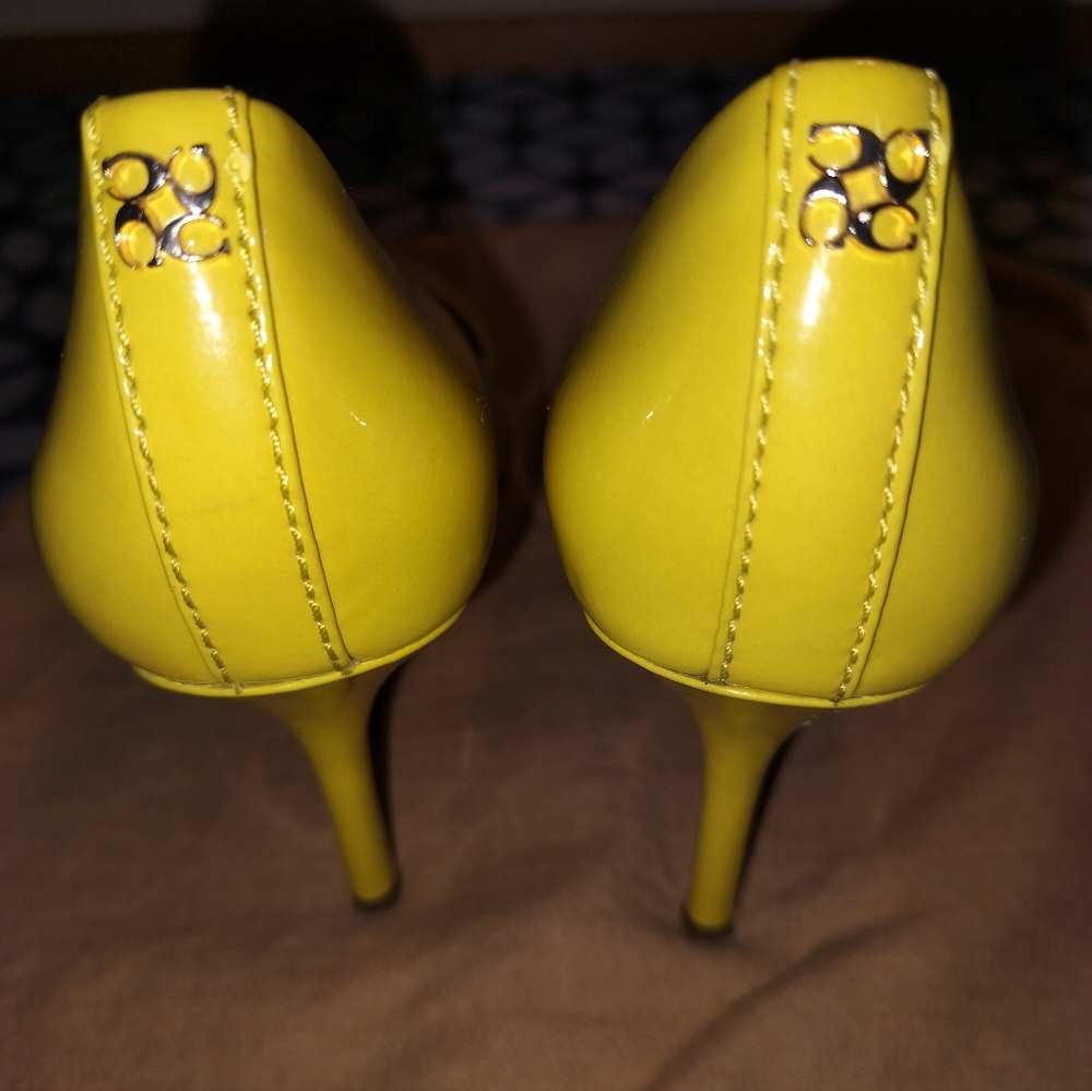 Coach Yellow Leather High Heels Shoes Size 7.5, Plus Matching Two Pairs Tights.